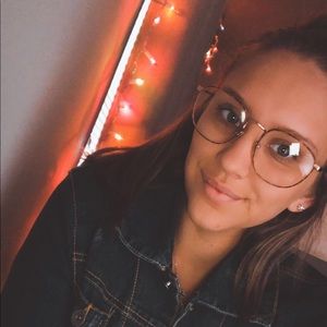 Meet your Posher, Erica